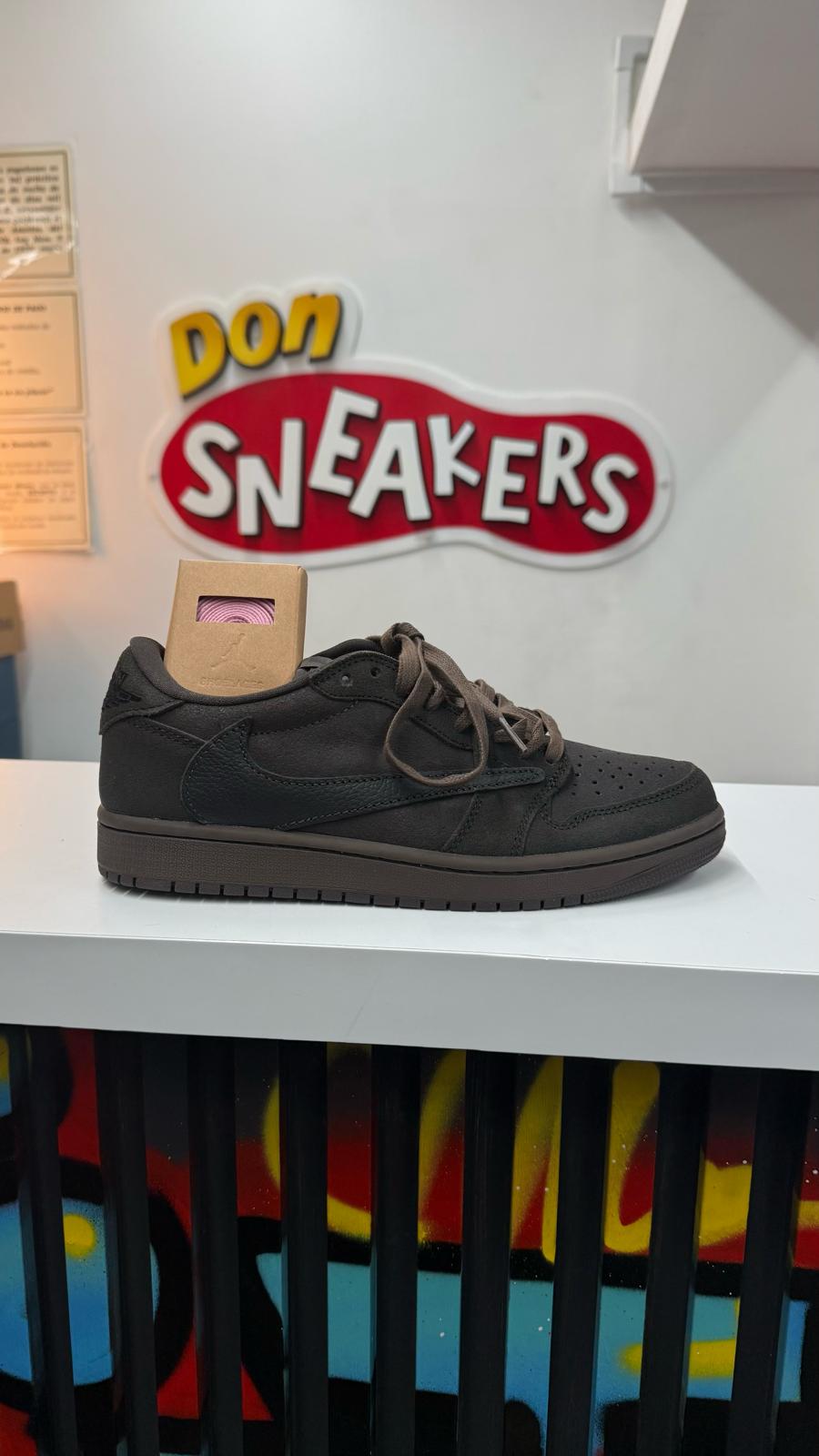 Travis scott retro 1 low marrón